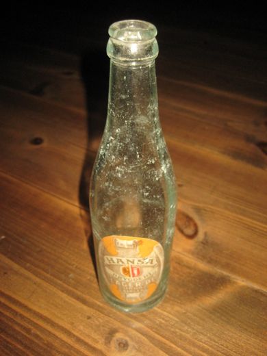 Pen flaske uten innhold, fra Hansa Bryggeri, LAGER ØL, 1946.