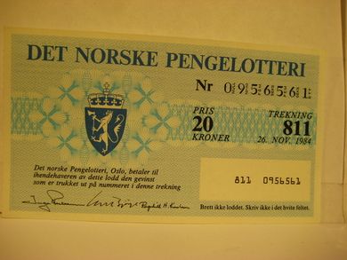 1984, trekning 811,                  DET NORSKE PENGELOTTERI.            Nr. 0956561.