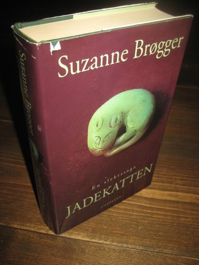 Brøgger: JADEKATTEN. En slektssaga. 1997.