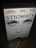 STIGMATA. 1999, 110 MIN, 15 ÅR.