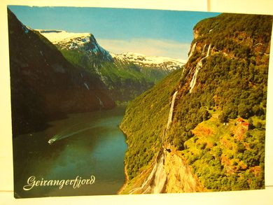 Geirangerfjord ved fossene 