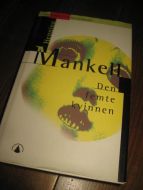 MANKELL, HENNING: DEN FEMTE KVINNEN. 2002.