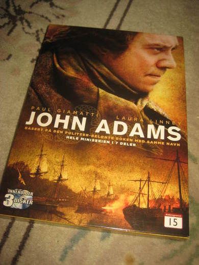 JOHN ADAMS. 7 DELER. 482 MIN.