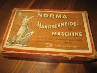 Eske uten innhold, NORMA HAARSCHNEIDE MASCHINE. 50-60 tallet