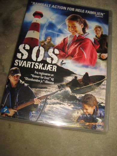 SOS SVARTSKJÆR. 2007, 72 MIN, 