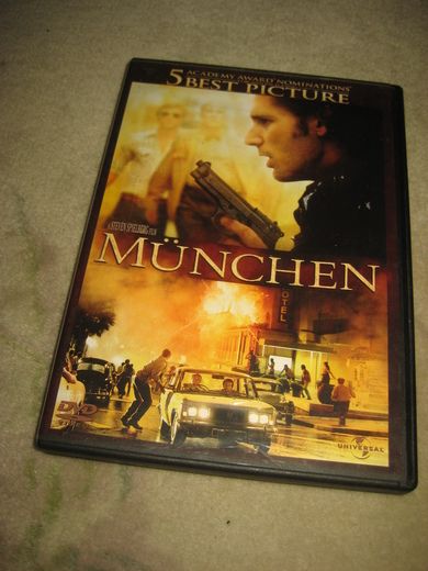 MUNCHEN. 157 MIN, 15 ÅR, 2005