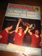 1977,nr 026, FOTBALL REVYEN