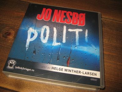 NESBØ, JO: POLITI. Krim lest av Helge Winter Larsen, ca 18 timer. 