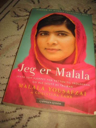 YOUSAFZAI: JEG ER MALALA. Jenta som kjempet for rettten til skolegang og ble skutt av Taliban. 2014.