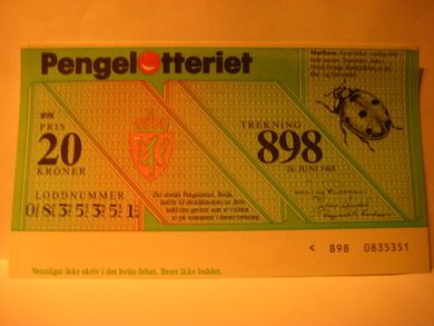 1988, Trekning 898,                   Nr. 0835351.