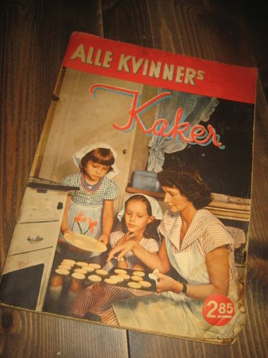 ALLE KVINNER'S KAKER.