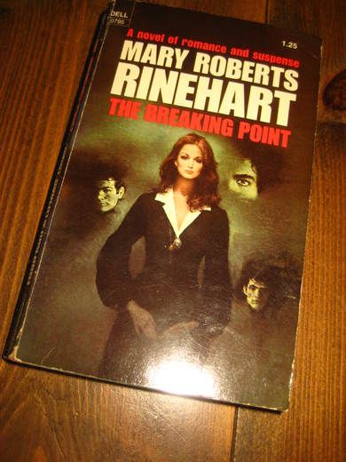 ROBERTS: RINEHART. 1975.