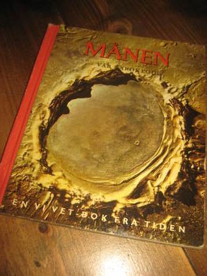 MÅNEN, VÅR NABOKLODE. En vi vet bok- fra Tiden.