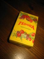 Eske med ubrukt innhold, FEDORA skjønnhetssepe, fra Graarud, Bergen, 40 tallet.