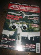 2005,nr 004, AIR International.