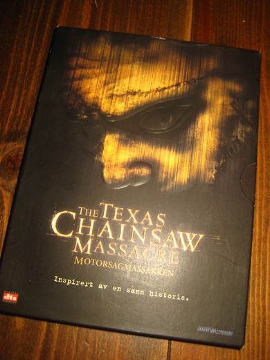 THE TEXAS CHAINSAW MASSACRE. MOTORSAGMASSAKREN. Fra en sann historie. 90 min, 18 år