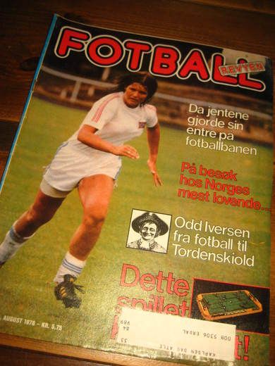 1978,nr 032, FOTBALL REVYEN