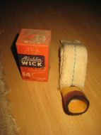 Pakke med ubrukt innhold, ALADDIN WICK parafinlampe veik, 14, fra Aladdin Industries, England, 30-40 tallet. 