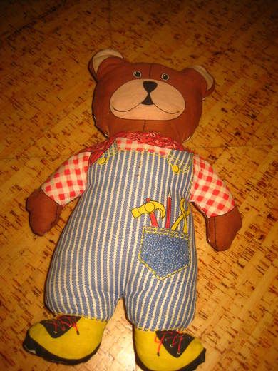 Bamse  far fra 60-70 tallet, ca  38 cm høg. 