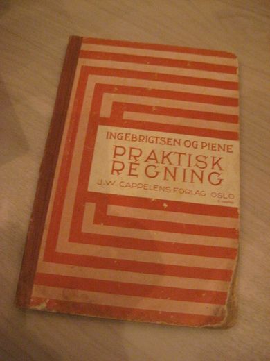 PIENE: PRAKTISK REGNING. 1942. 