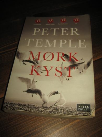 TEMPLE, PETER: MØRK KYST. 2010.