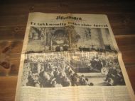 1957,nr 454, Aftenposten med 4 billedsider.