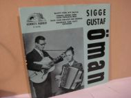 SIGGE OCH GUSTAF OMAN SJUNGER OCH SPELAR. P5170.. 1961