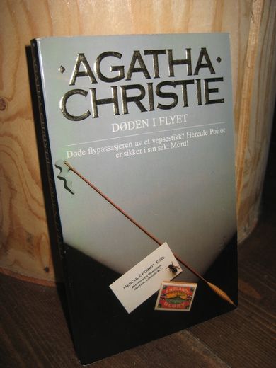 CHRISTIE, AGATHA: DØDEN I FLYET. 1988.