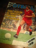 1977,nr 011, FOTBALL REVYEN