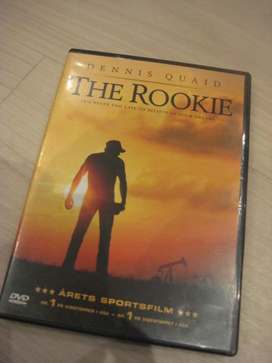 THE ROOKIE. 2002, 123 MIN, 11 ÅR. 