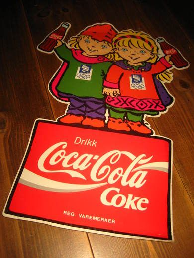 COCA COLA reklame fra OL i Lillehammer, 1994, Haakon og Kristine, ca 48 cm høg. 