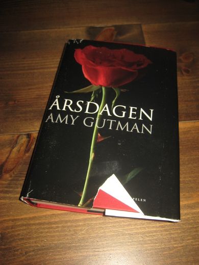 GUTMAN: ÅRSDAGEN. 2004.