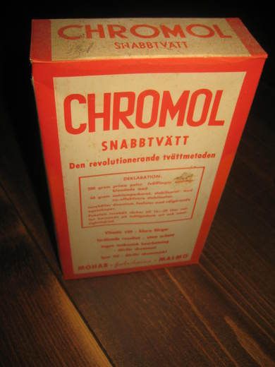 Eske med innhold, CHROMOL snabbtvett, fra MOHAB fabrikkerna, Malmø. 50 tallet.