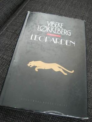 LØKKEBERG, VIBEKE: LEOPARDEN. 1989.