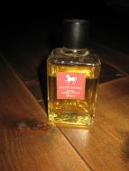 Lita flaske med innhold, WHITE HORSE AFTER SHAVE LOTION. Ca  11 cm høg. 50 - 60 tallet. 