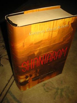 ROBERTS: SHANTARAM. 2009.