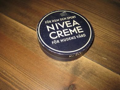 Boks uten innhold, NIVEA CREME, Nr 363. 9 cm i diameter.