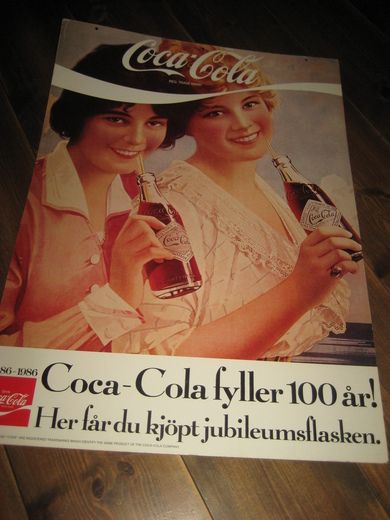 Reklameplakat, Coca Cola fyller 100 år. 80 tallet. 