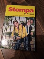 BUCKERIDGE: Stompa på fotojakt. Bok nr 7, 1983.