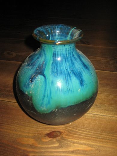 Dekrativ keramikk vase, ca 17 cm høg. 60-70 tallet. 