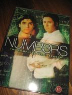 NUMBERS. The compleete first season. 15 år, 