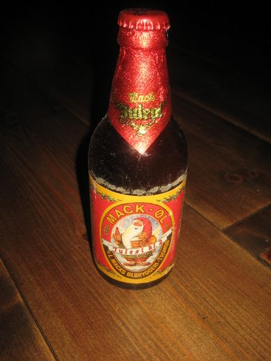 Uåpna flaske JULEØL KL 2, fra MACKS ØLBRYGGERI, Tromsø, 1993.