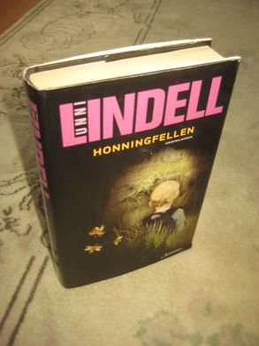 LINDELL, UNNI: HONNINGFELLEN. 2007