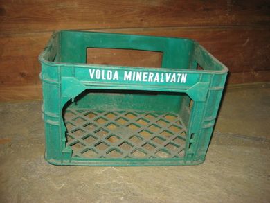 Bruskasse fra VOLDA MINERALVANNFABRIKK, 70 tallet.