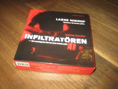 WIERUP: INFILTRATØREN. 13 CD, 16.5 TIMER. 