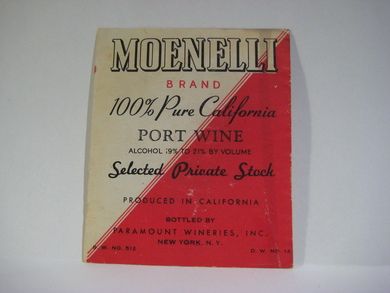 MOENELLI PORT WINE fra PARAMOUNT WINERIES, NEW YORK.