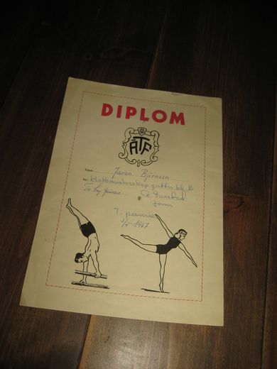 Diplom fra 1967.