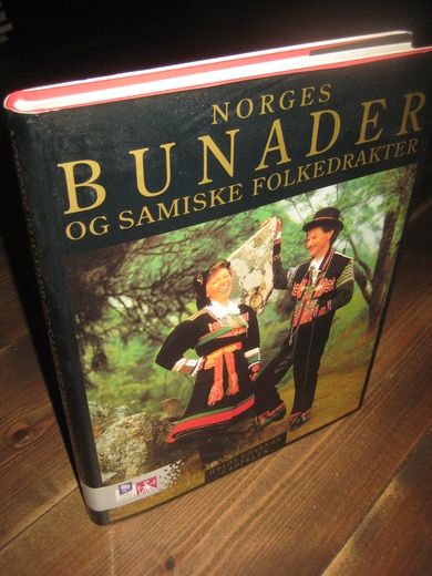 FOSSNES, HEIDI: NORGES BUNADER OG SAMISKE FOLKEDRAKTER. 1993.