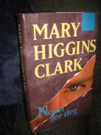 CLARK, MARY HIGGINS: Noen ser deg. 1996. 