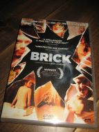 BRICK. 2005, 15 ÅR, 105 MIN